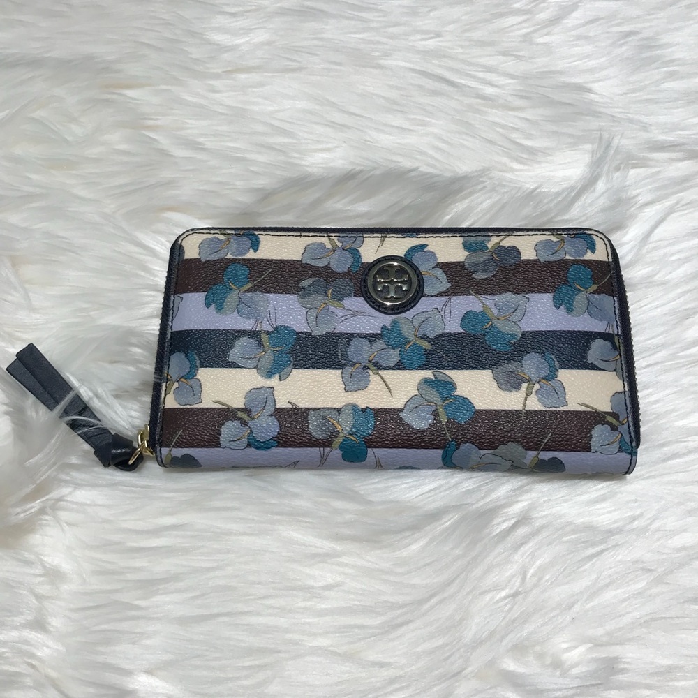 Tory Burch Robinson Primula blue flowers wallet